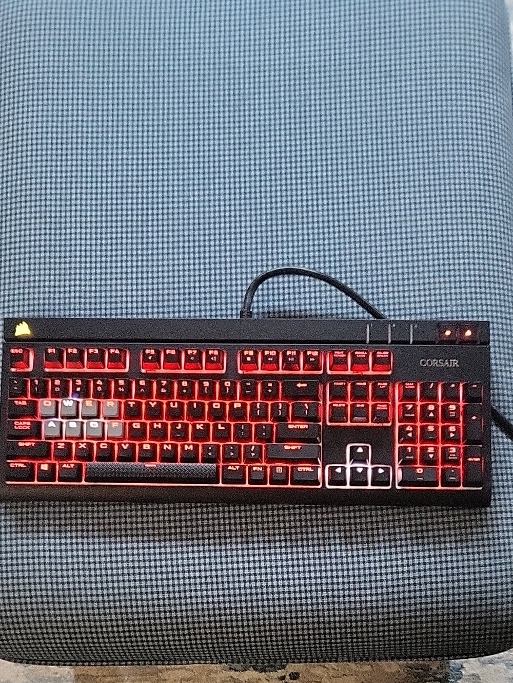 Corsair Strafe RGB Mechanical Gaming Keyboard